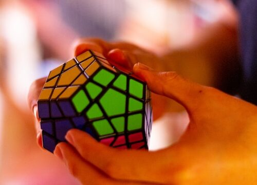 Rubik's Cube - Psychology of Writing Winning Advertising Copy